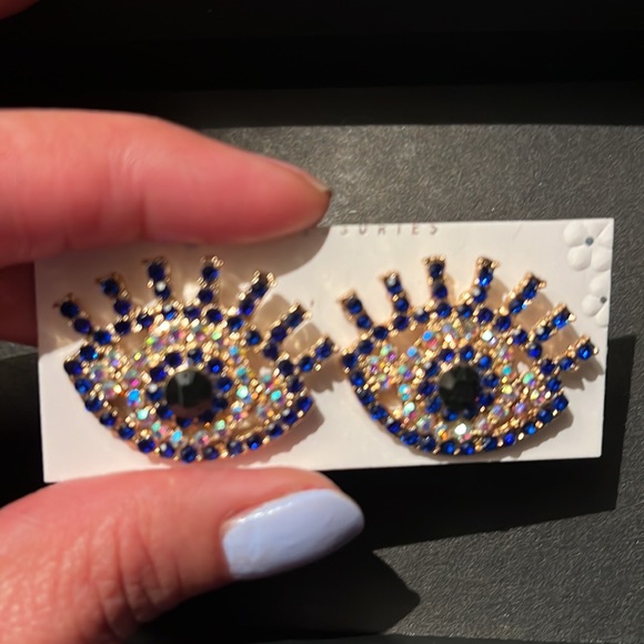 Fashion Rhinestone Evil Eye Earrings.  New without tag - Picture 4 of 4